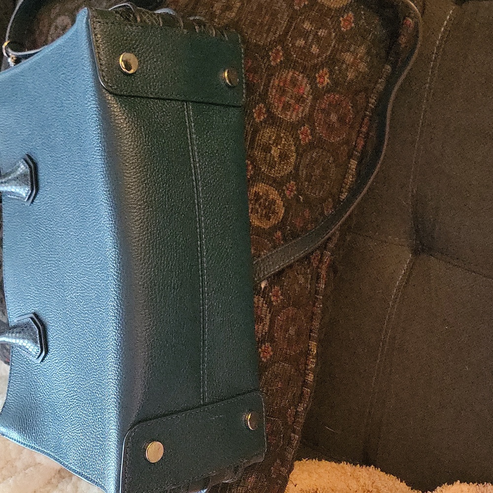 Micheal Kors Purse W/Wallet - Picture 6 of 9